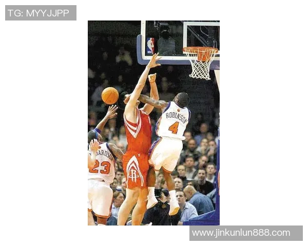 姚明最新照片曝光展现篮球巨星风采引发粉丝热议与关注