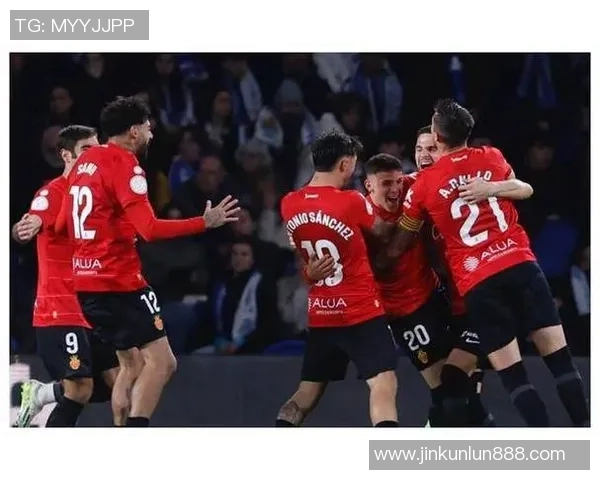 国王杯精彩瞬间多特蒙德大胜里昂晋级点球大战引爆全场