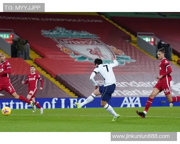 意甲精彩对决利物浦逆转巴黎圣日耳曼引爆全场激情瞬间分析