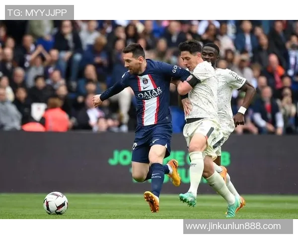 西甲激战：多特蒙德大胜巴黎圣日耳曼红牌事件引发全场热议