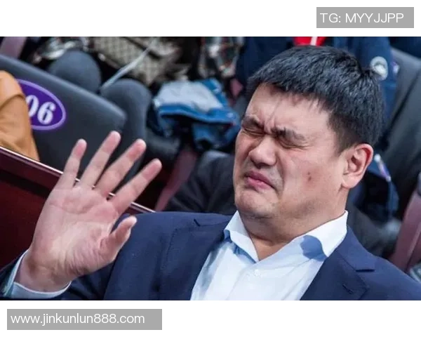 野兽版姚明的传奇之路：从篮球场到全能运动员的蜕变与挑战