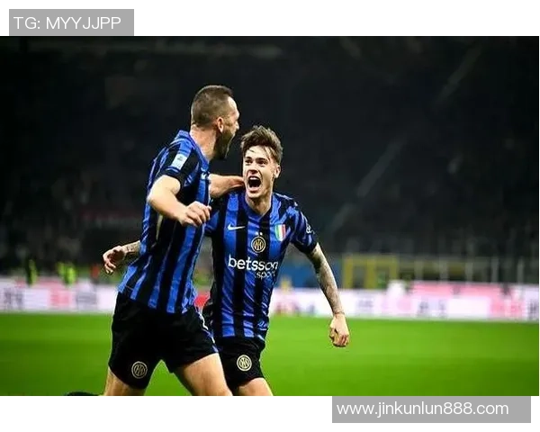 中超激战：多特蒙德与AC米兰鏖战成平局全场沸腾瞬间回顾