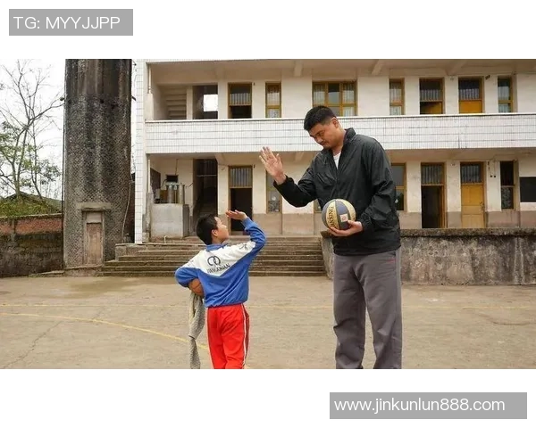 姚明亲临保定传递篮球梦想激励年轻运动员奋勇向前
