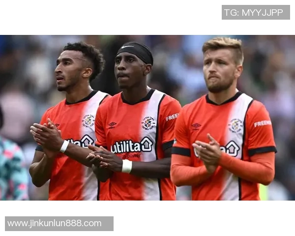 友谊赛精彩回顾：那不勒斯逆转波尔图神扑瞬间引发全场热潮