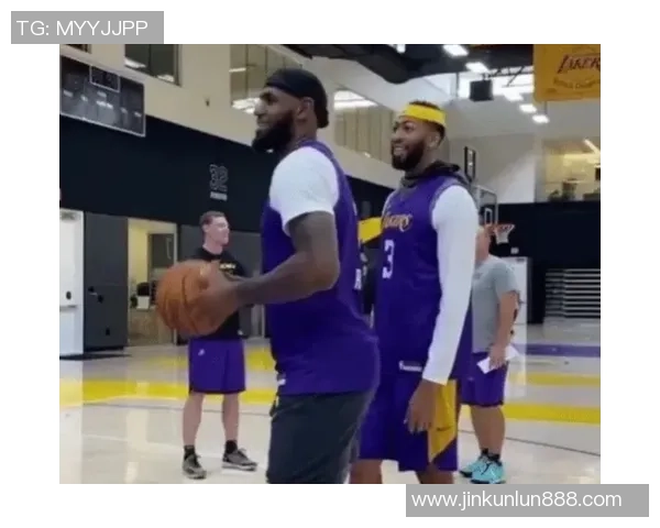 姚明明洞探秘：揭开这位篮球巨星的成长与奋斗故事