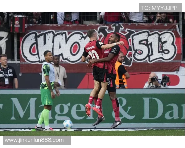 德甲焦点战拜仁与阿森纳互交白卷乌龙球瞬间点燃全场气氛分析战术博弈