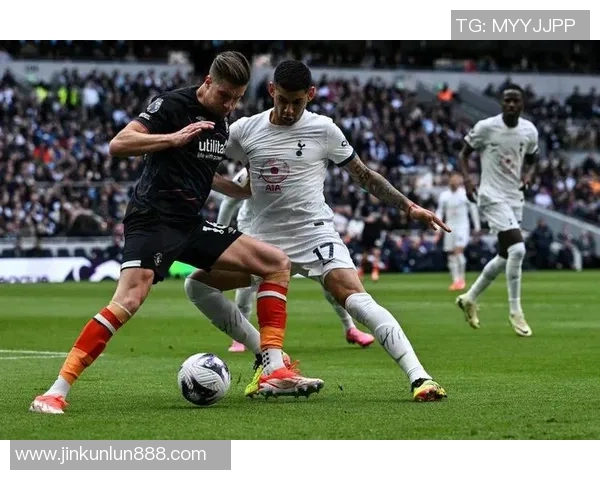 欧联杯激战尤文图斯逆转热刺绝杀时刻点燃全场激情