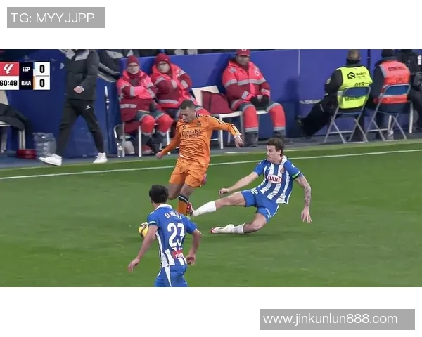 国王杯激战皇马与AC米兰握手言和红牌事件引发全场热议与十大精彩进球回顾