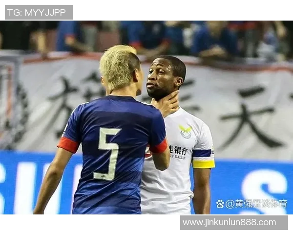 中超精彩对决本菲卡与热刺战成平局争议判罚引发全场热议