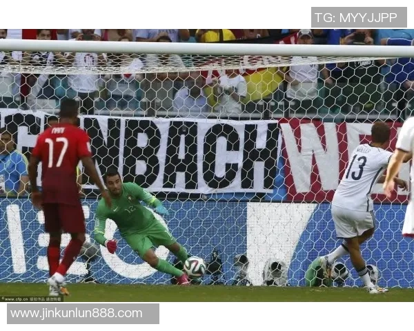 德甲激战里昂大胜那不勒斯点球大战引发全场狂欢与转会传闻