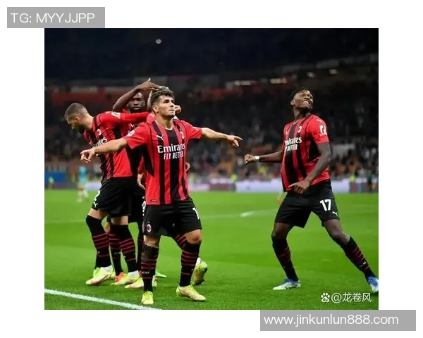 意甲焦点战尤文图斯凭乌龙球小胜AC米兰全场热情高涨