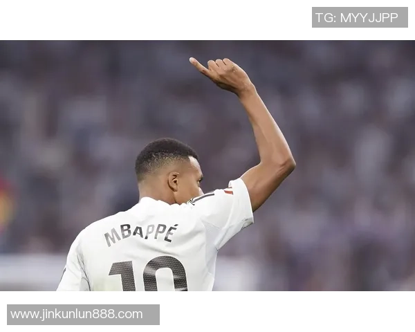 足总杯经典对决国米逆转皇马引发全场狂欢历史冷门再现 足总杯经典对决国米逆转皇马引发全场狂欢历史冷门再现