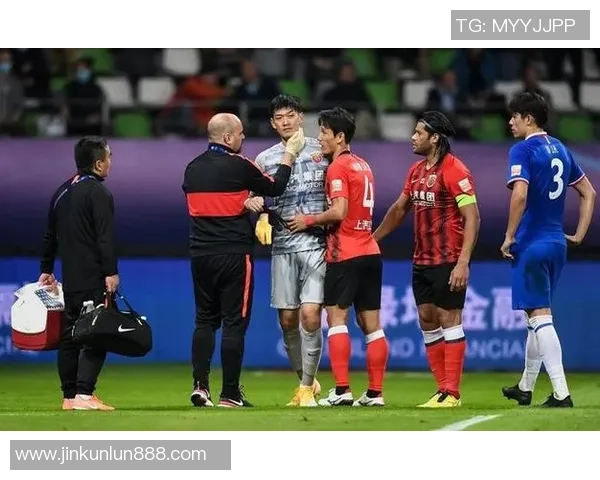 德甲激战尤文图斯6比2马竞神奇扑救引发全场热议与争议判罚 德甲激战尤文图斯6比2马竞神奇扑救引发全场热议与争议判罚