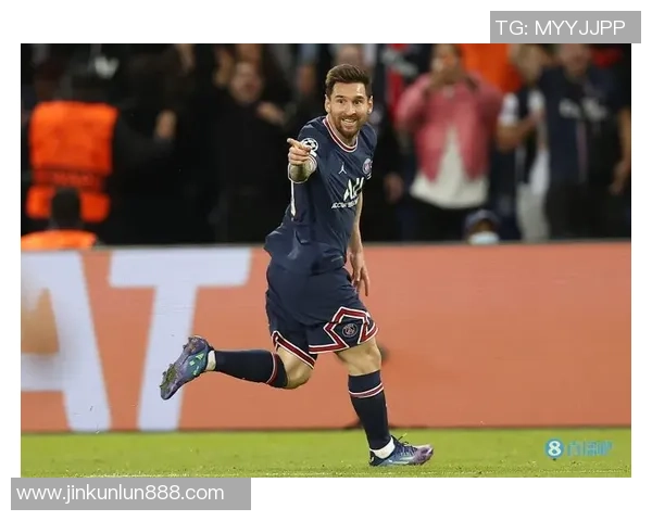 欧冠惊喜：巴黎圣日耳曼逆转AC米兰帽子戏法点燃全场激情