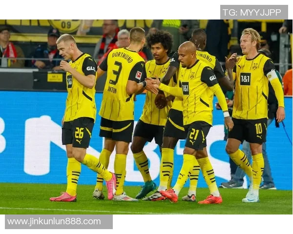 德甲激战曼联险胜多特蒙德点球大战引爆全场激情瞬间回顾